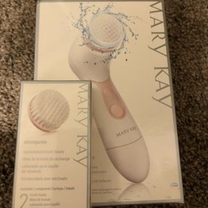 Mary Kary New cleansing face brush